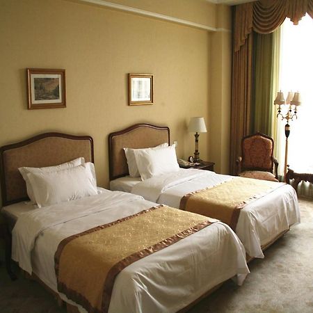 Beijing Chateau Laffitte Hotel Rum bild